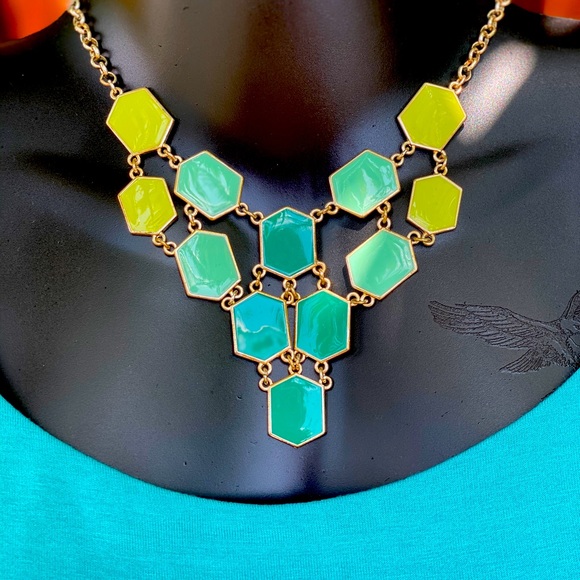 Beautiful Teal Stone Necklace - Picture 1 of 6